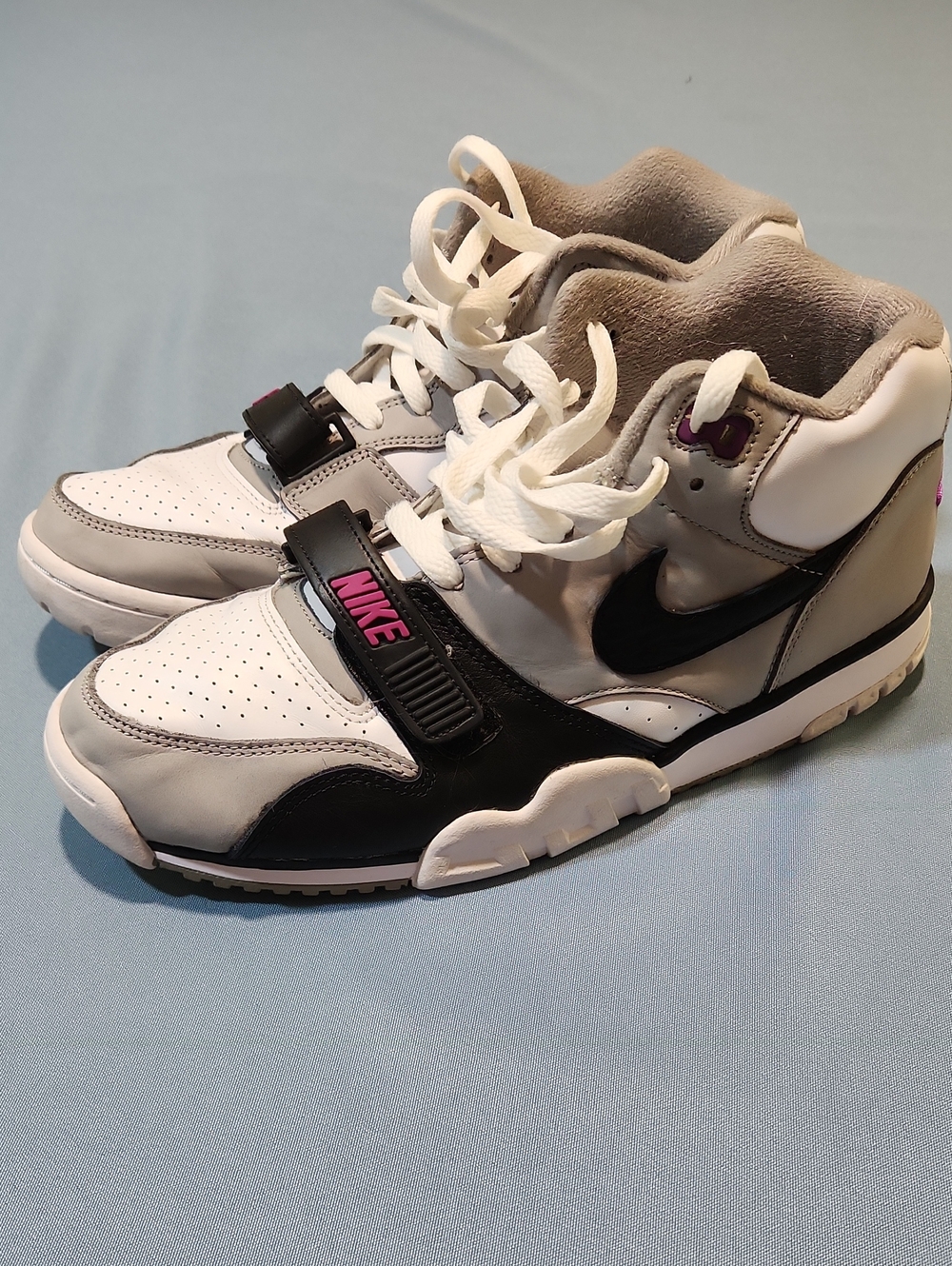 Nike Mens Air Trainer 1 in Hyper Violet. Size 9.5